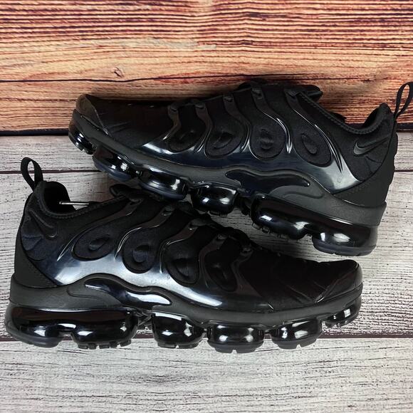 Nike Vapormax Tripe Black Low Top Shoes - Picture 6 of 9